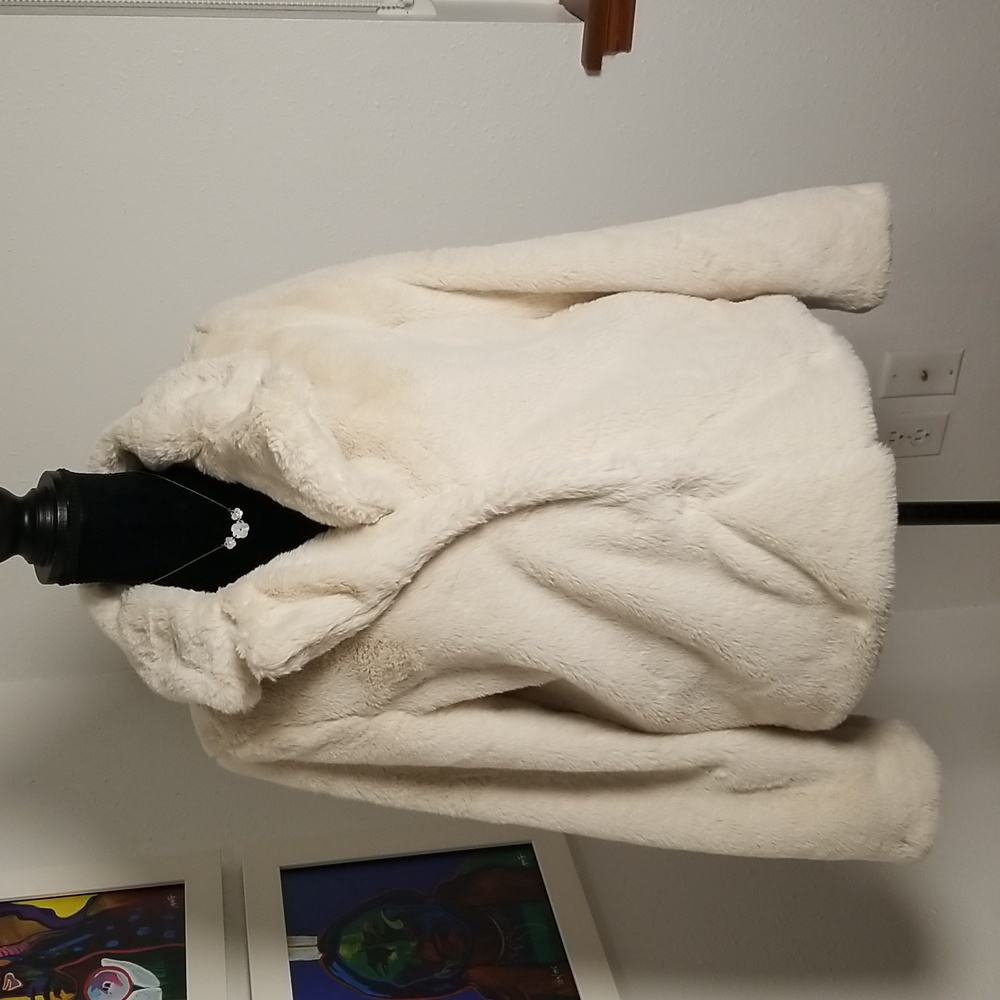 INDIGO SAINTS Vintage 2000 Plushy Fur Jacket Cream Medium